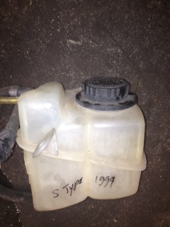 C2C34318 Early Expansion tank